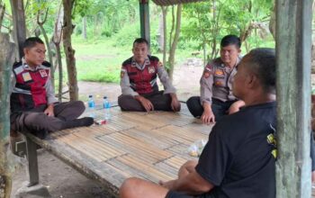 Polisi Sambangi Tokoh Masyarakat Sekotong Barat