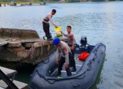 Polri Peduli, Polres Lombok Barat Gelar Gerakan Pangan Murah di Pesisir Lembar