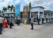 Polsek Lembar Laksanakan Pemeriksaan Kendaraan dan Dokumen di Kapal Penyeberangan