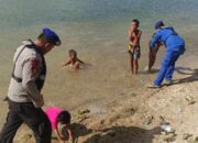 Hadir Melayani, Satpolairud Polres Bima Gelar Patroli Pengamanan Wisata di Pantai Kalaki