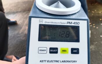 Jaga Stabilitas Pangan, Polsek Gerung Dampingi Penjualan Jagung